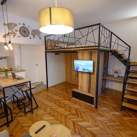 Sleepover Galleria Daire Novi Sad