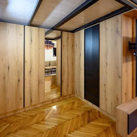 Sleepover Galleria *