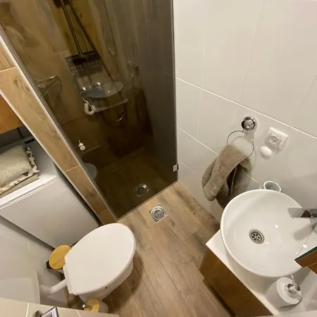 Sleepover Galleria *