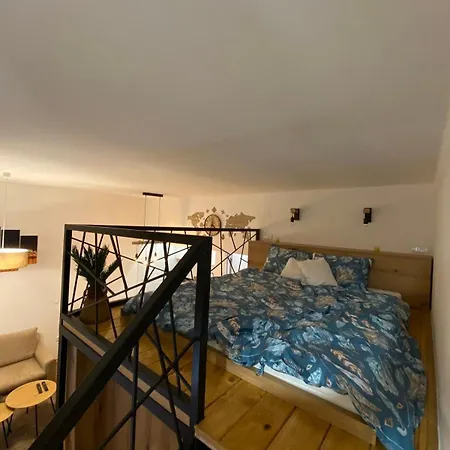 Sleepover Galleria *